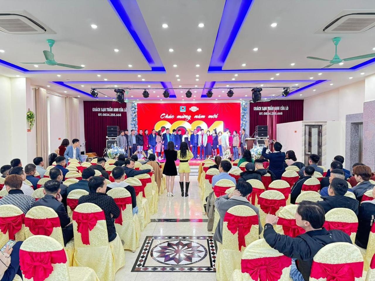 Hotel Khach San Tuan Anh Cửa Lò Zewnętrze zdjęcie