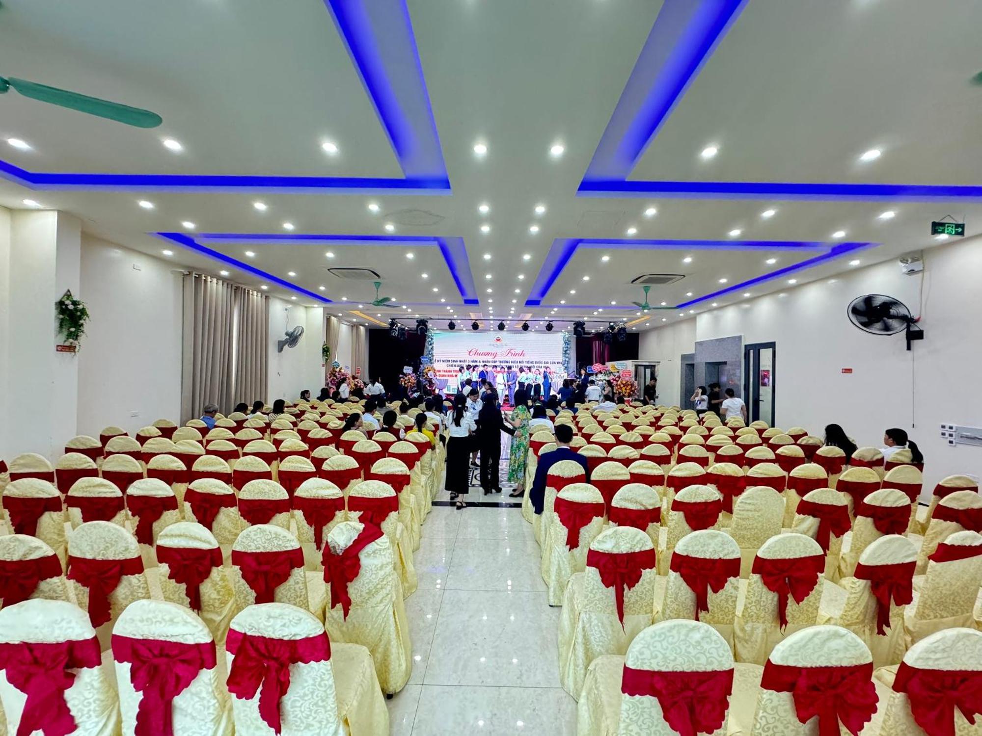 Hotel Khach San Tuan Anh Cửa Lò Zewnętrze zdjęcie