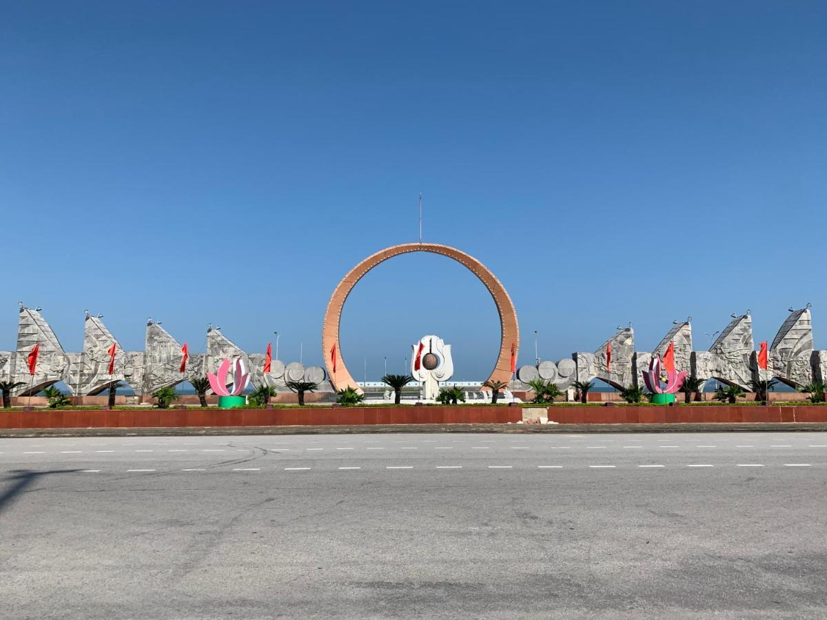 Hotel Khach San Tuan Anh Cửa Lò Zewnętrze zdjęcie